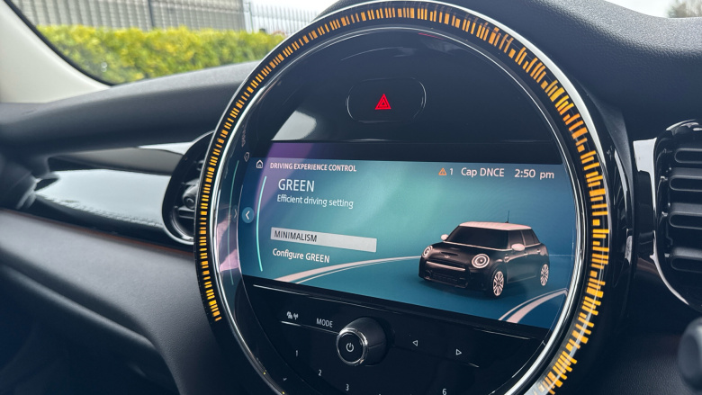 MINI Hatchback 1.5 Cooper Classic Premium Plus 5dr Auto Petrol Hatchback